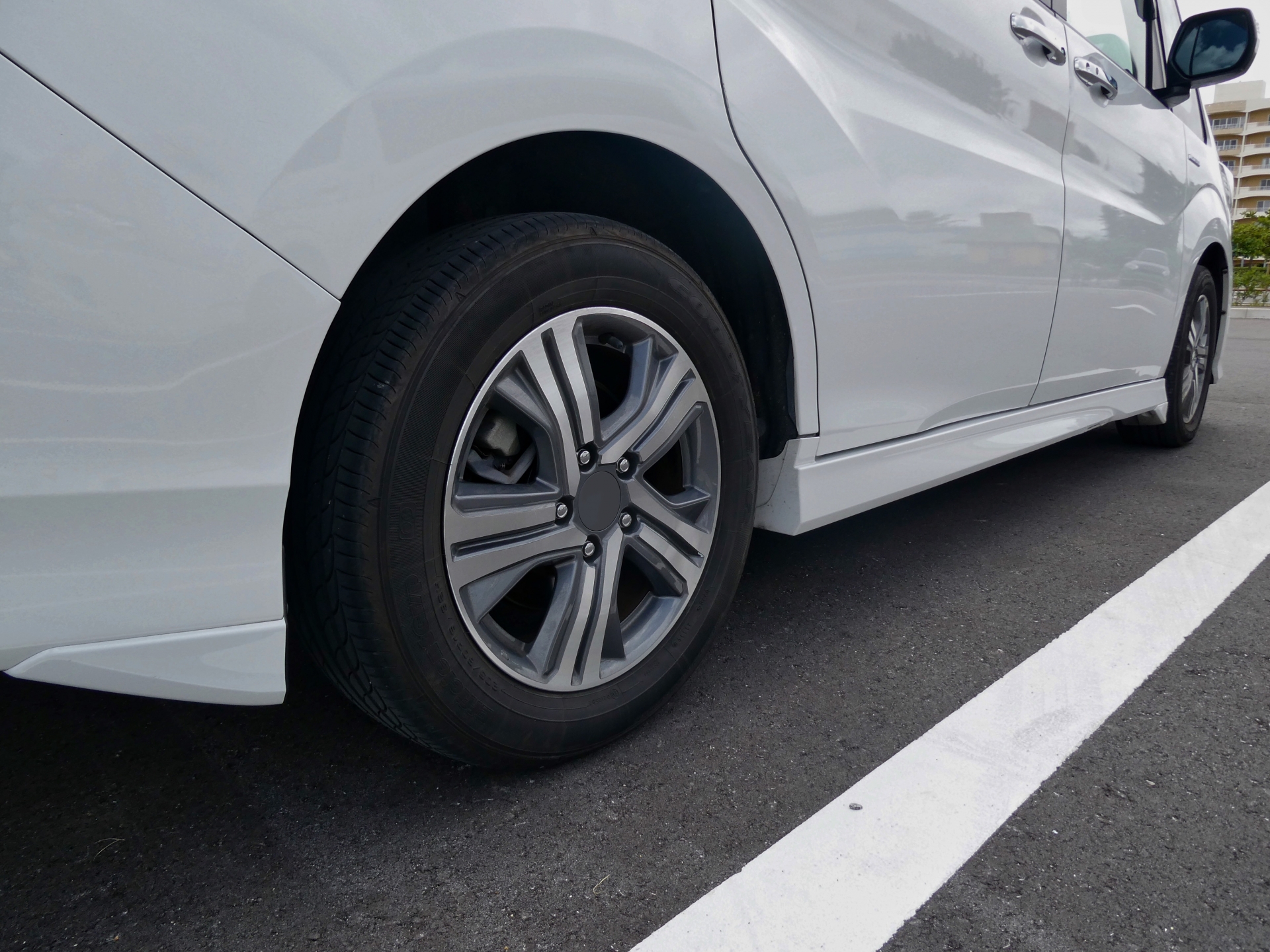 車の撥水コーティングはどれを選ぶ？違いと判断の基準